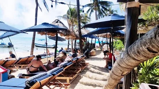 Así Restaurant & Beach Club