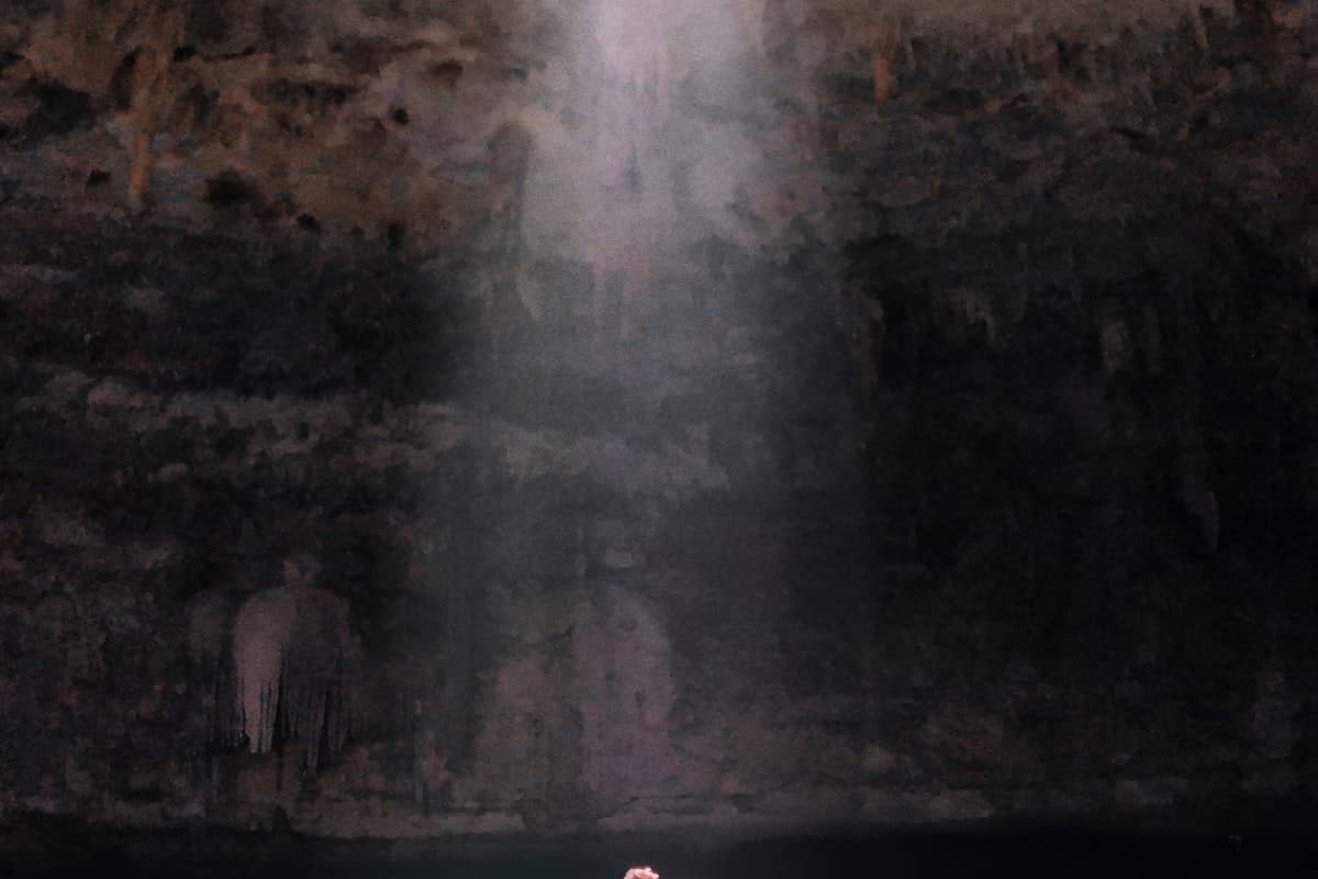 Cenote Mil Columnas